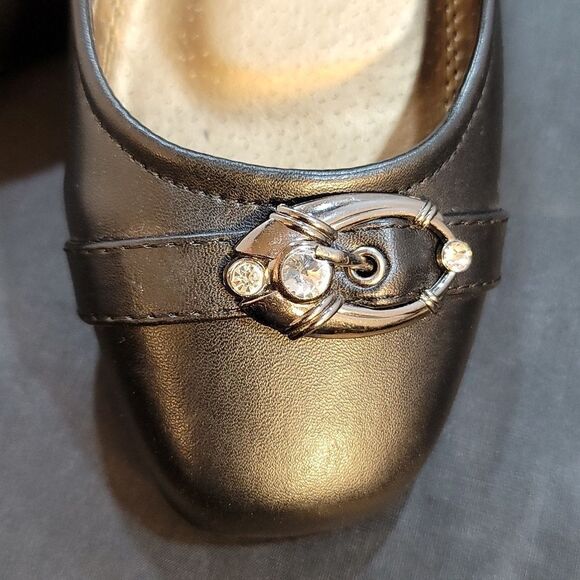 SPICE ROUND TOE SLIP-ON WOMEN"S FLAT SHOE - Picture 13 of 14